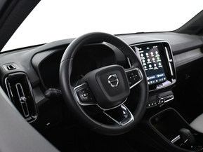 Volvo EX40