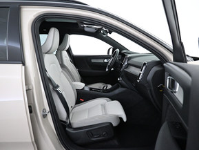 Volvo EX40