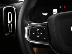 Volvo EX40