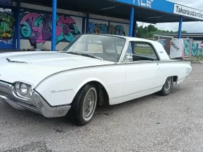 Ford Thunderbird