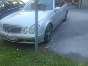 Mercedes-Benz E 220