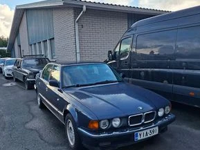 BMW 750