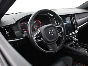 Volvo V90 Cross Country