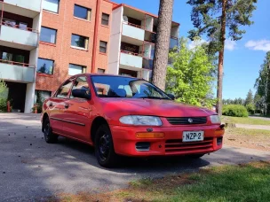 Mazda 323