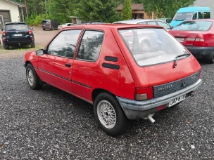 Peugeot 205