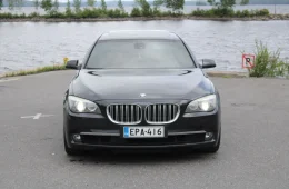 BMW 740