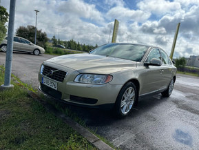 Volvo S80