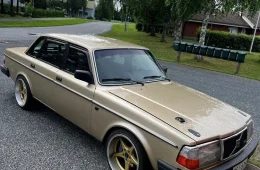 Volvo 244