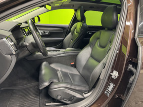 Volvo V90 Cross Country
