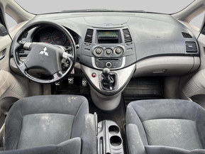 Mitsubishi Grandis