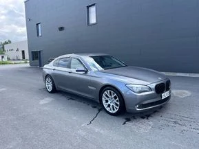 BMW 730