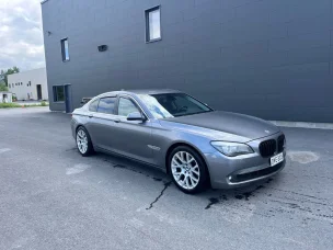 BMW 730