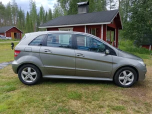 Mercedes-Benz B