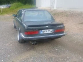 BMW 325