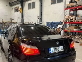 BMW 525