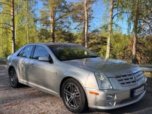 Cadillac STS