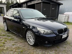 BMW 525