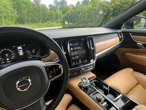 Volvo V90