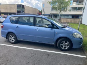 Toyota Avensis Verso