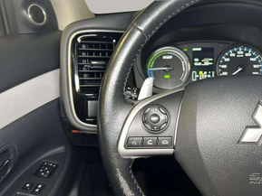 Mitsubishi Outlander PHEV