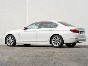 BMW 528