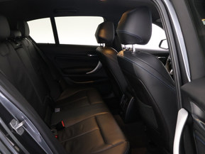 BMW M140i