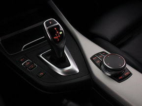 BMW M140i