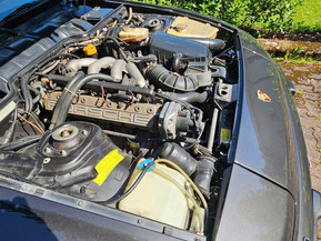 Porsche 944