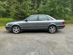 Audi 100