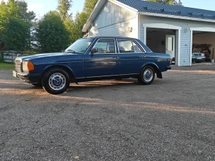 Mercedes-Benz 240