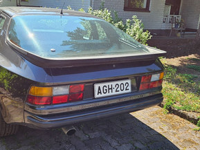 Porsche 944