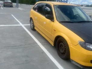 Mazda 323F