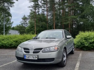 Nissan Almera