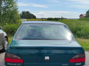 Peugeot 306