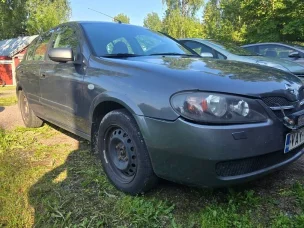 Nissan Almera