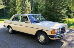 Mercedes-Benz 240