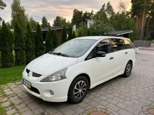 Mitsubishi Grandis