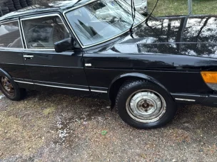 Saab 900