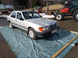 Mercedes-Benz 200