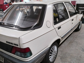 Peugeot 309