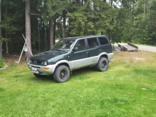 Nissan Terrano II