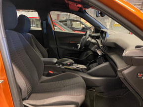 Peugeot e-2008