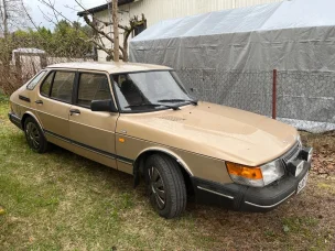 Saab 900
