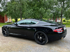 Aston Martin DB9