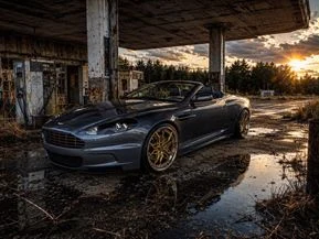Aston Martin DB9