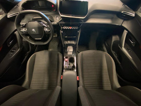 Peugeot e-2008
