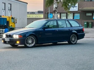 BMW 523