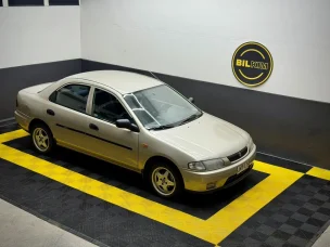 Mazda 323