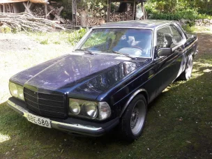 Mercedes-Benz 123