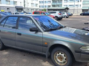 Toyota Carina II